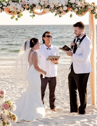 Officiant 2025 image